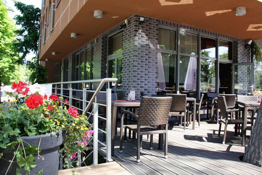 Planeta Hotel 미엘노 외부 사진